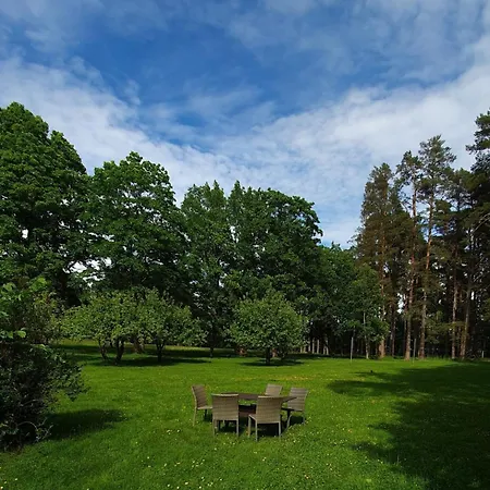 Knipnaes Laekarvillan Apartment